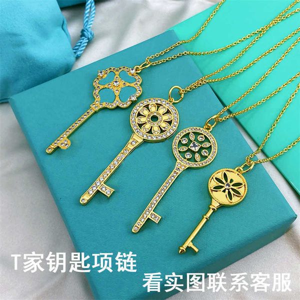 high-quality tiffayffay key necklace rose gold inlaid diamond tiffaytanium steel lock bone chain personalized fashion network red full penda, Golden;silver
high-quality tiffayffay key necklace rose gold inlaid diamond tiffaytanium steel lock bone chain personalized fashion network red full penda, Golden;silver