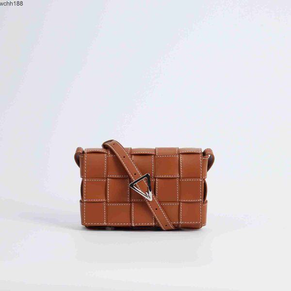 venetas series girl small bag 2023 thread designer woven bags cassette arco square handmade plaid crossbody shoulder women tote ise0
venetas series girl small bag 2023 thread designer woven bags cassette arco square handmade plaid crossbody shoulder women tote ise0