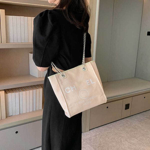 designer channel bag 2023 wind summer small clear weight fashion simple large letter mesh fashion brand women's handheld bag shopping b
designer channel bag 2023 wind summer small clear weight fashion simple large letter mesh fashion brand women's handheld bag shopping b