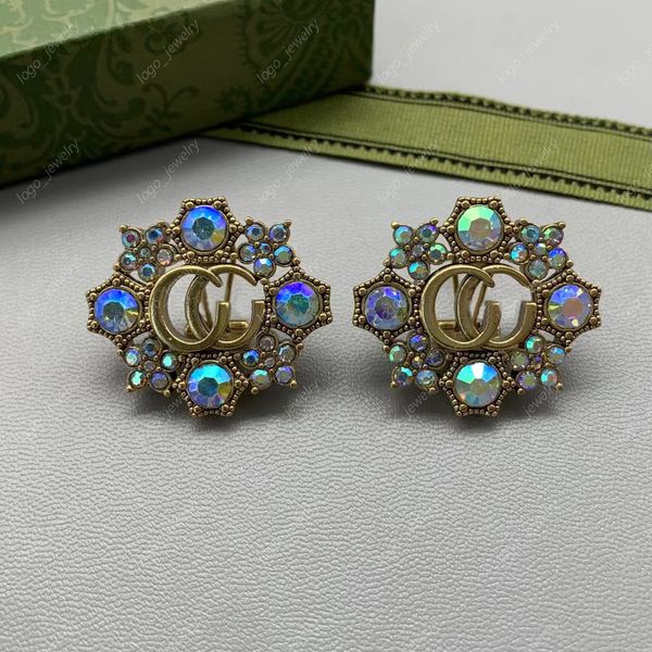 2023 new fashion stud earring blue crystal double letter brass luxury designer earrings for women wedding party gift jewelry with box, Golden;silver
2023 new fashion stud earring blue crystal double letter brass luxury designer earrings for women wedding party gift jewelry with box, Golden;silver
