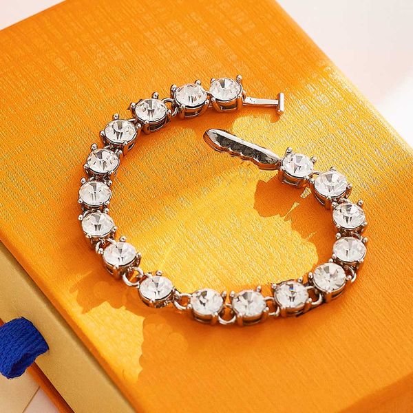 new designer bracelets with stone inlaid men's and women's bracelets channel jewelry wholesale, Golden;silver
new designer bracelets with stone inlaid men's and women's bracelets channel jewelry wholesale, Golden;silver
