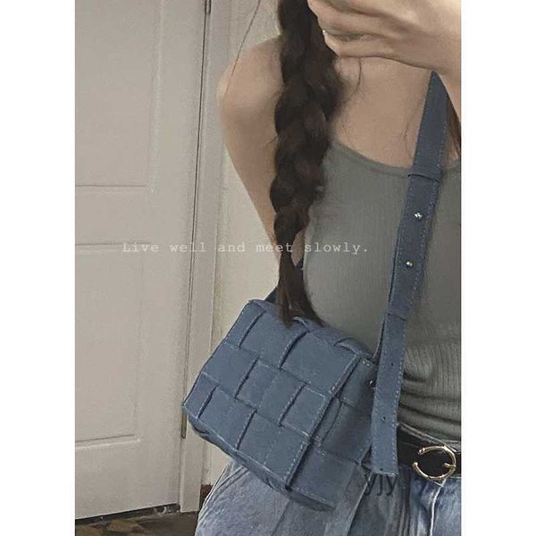 bottegas bags denim cassette small bag for women new versatile fashion knitted small square bag with advanced sense one shoulder crossbody b
bottegas bags denim cassette small bag for women new versatile fashion knitted small square bag with advanced sense one shoulder crossbody b