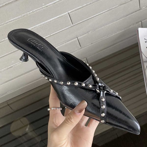 slippers fashion rivet woman low heel shoes slides in new 2023 spring summer luxury ladies pumps sandals slip on female mules 230511, Black
slippers fashion rivet woman low heel shoes slides in new 2023 spring summer luxury ladies pumps sandals slip on female mules 230511, Black