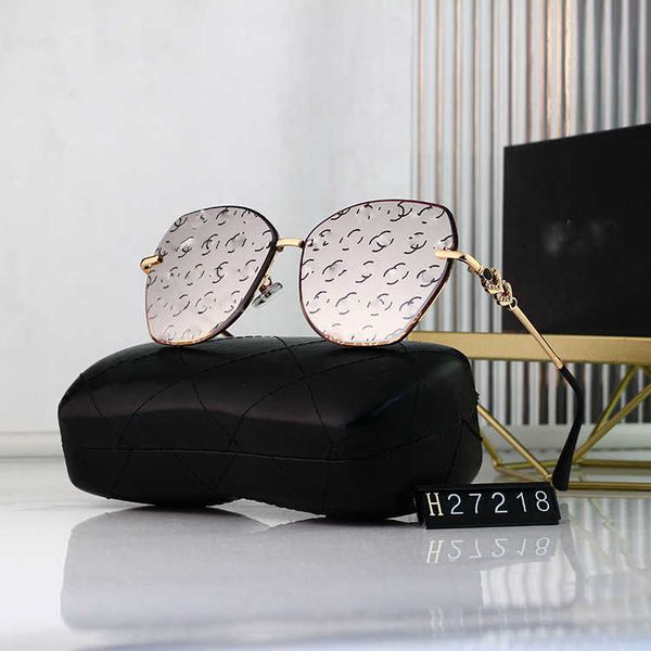 original of new live broadcast korean cut edge sunglasses light luxury fashion wear female sunglasses, White;black
original of new live broadcast korean cut edge sunglasses light luxury fashion wear female sunglasses, White;black