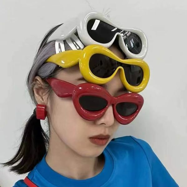 designer sunglasses funny lip shaped sunglasses suitable for holiday party trend sunglasses with box, White;black
designer sunglasses funny lip shaped sunglasses suitable for holiday party trend sunglasses with box, White;black