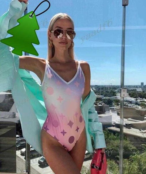 2022 original brand design new women's swimsuit fashion europe and the united states print v beach bikini, White;black
2022 original brand design new women's swimsuit fashion europe and the united states print v beach bikini, White;black