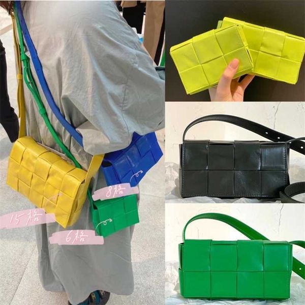 tote bottegas bag 22 eight grid oil wax leather cassette woven square pillow crossbody sheepskin waist for men and women six hundred and fif
tote bottegas bag 22 eight grid oil wax leather cassette woven square pillow crossbody sheepskin waist for men and women six hundred and fif