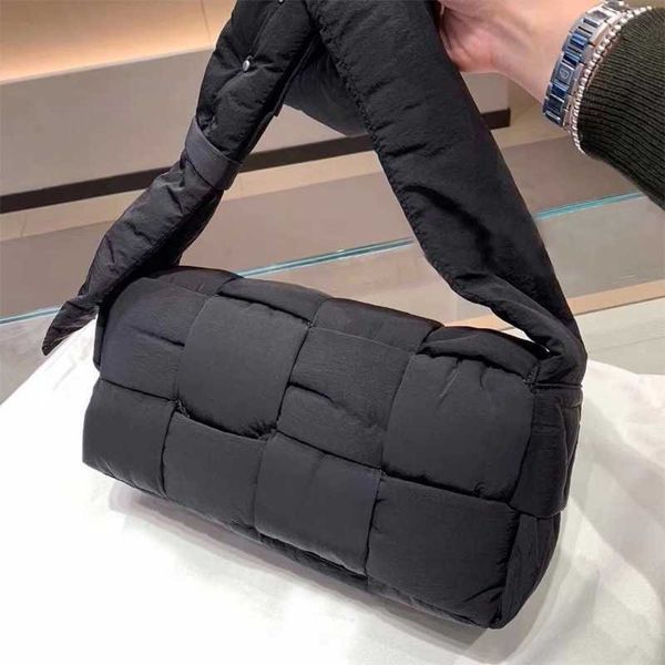bottegas bag tote netizen little sister same knitted down for women's winter space cotton one shoulder crossbody venetas handbags zc
bottegas bag tote netizen little sister same knitted down for women's winter space cotton one shoulder crossbody venetas handbags zc