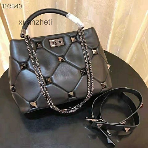 valentino color designer handbag women bags quilted luxury handbag bag stitching outline diamond pattern portable shoulder women's chai
valentino color designer handbag women bags quilted luxury handbag bag stitching outline diamond pattern portable shoulder women's chai