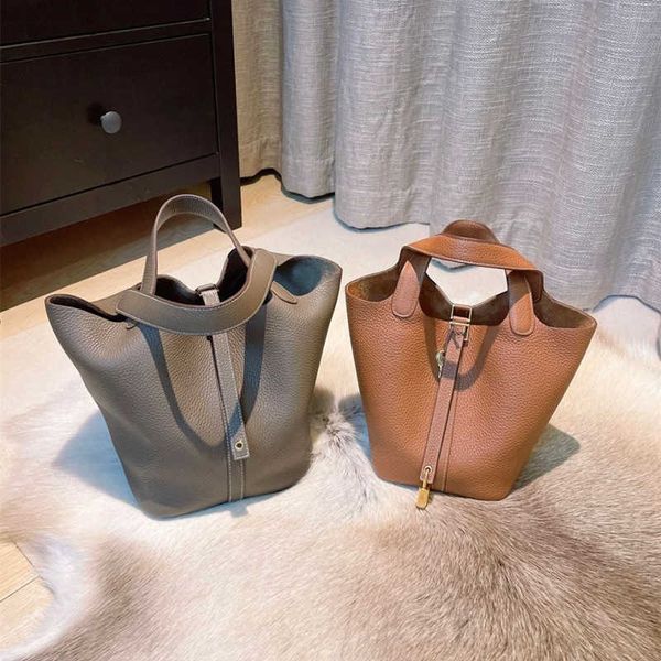 wholesale designer h ormes totes handbags handmade wax thread vegetable basket womens bag 1822 handheld bucket new lychee pattern tc cowhide
wholesale designer h ormes totes handbags handmade wax thread vegetable basket womens bag 1822 handheld bucket new lychee pattern tc cowhide