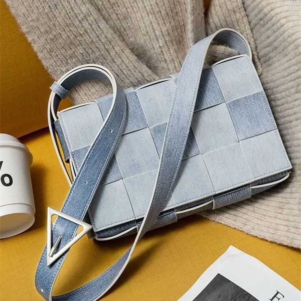 bottegas bags denim cassette woven bag new fashion genuine leather box bag premium casual one shoulder crossbody bag
bottegas bags denim cassette woven bag new fashion genuine leather box bag premium casual one shoulder crossbody bag
