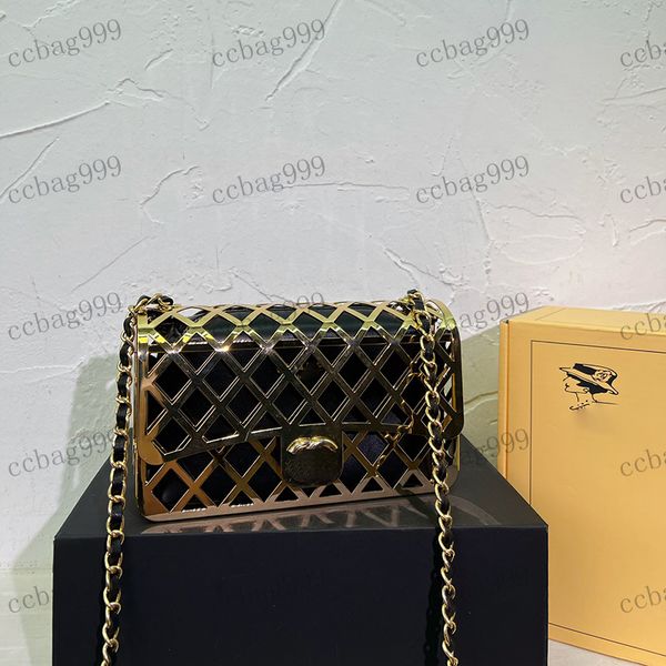 designer womens shoulder bag hollowed-out metal bag leather purse hardware c buckle matelasse chain handbag crossbody bag sweet princess bag
designer womens shoulder bag hollowed-out metal bag leather purse hardware c buckle matelasse chain handbag crossbody bag sweet princess bag
