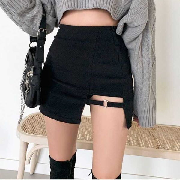 black short mini gothic skirt women high waist y2k girl streetwear kpop korean fashion vintage punk skirts dark academia l230621
black short mini gothic skirt women high waist y2k girl streetwear kpop korean fashion vintage punk skirts dark academia l230621