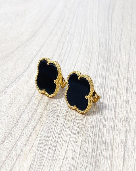 fashion four leaf clover stud earrings gold black titanium stainless steel stud earrings for women jewelry with box with stamp 4365533, Golden;silver
fashion four leaf clover stud earrings gold black titanium stainless steel stud earrings for women jewelry with box with stamp 4365533, Golden;silver