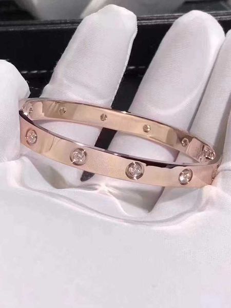new five flowered four-leaf clover bracelet love women's classic 18k rose gold men's star lovers, Black
new five flowered four-leaf clover bracelet love women's classic 18k rose gold men's star lovers, Black