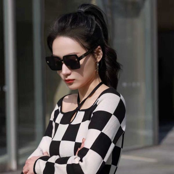 original of sunglasses new square polarized female fashion personality large frame round face slim sunglasses, White;black
original of sunglasses new square polarized female fashion personality large frame round face slim sunglasses, White;black