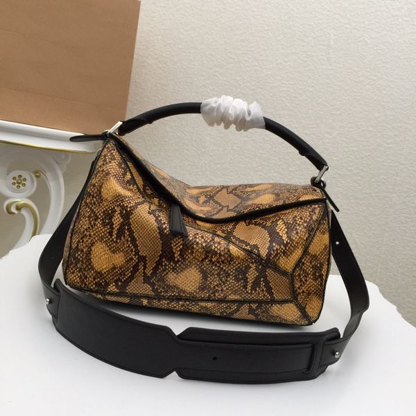 ladies designer handbag fashion puzzle bag leather snake print shoulder bag retro crossbody bag luxury tote bag new 2023
ladies designer handbag fashion puzzle bag leather snake print shoulder bag retro crossbody bag luxury tote bag new 2023