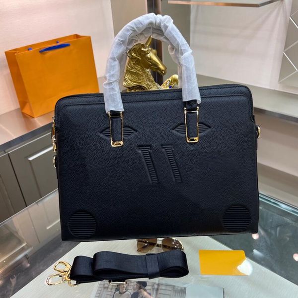 men's tier quality shoulder bags business handbag luxury designer briefcase 10a imported cowhide embossing l brand messenger bags trave
men's tier quality shoulder bags business handbag luxury designer briefcase 10a imported cowhide embossing l brand messenger bags trave