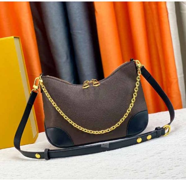 chain handbag designer leather cross body shoulder bags classic presbyopia letters woman boulogne bag large capacity clutch totes
chain handbag designer leather cross body shoulder bags classic presbyopia letters woman boulogne bag large capacity clutch totes