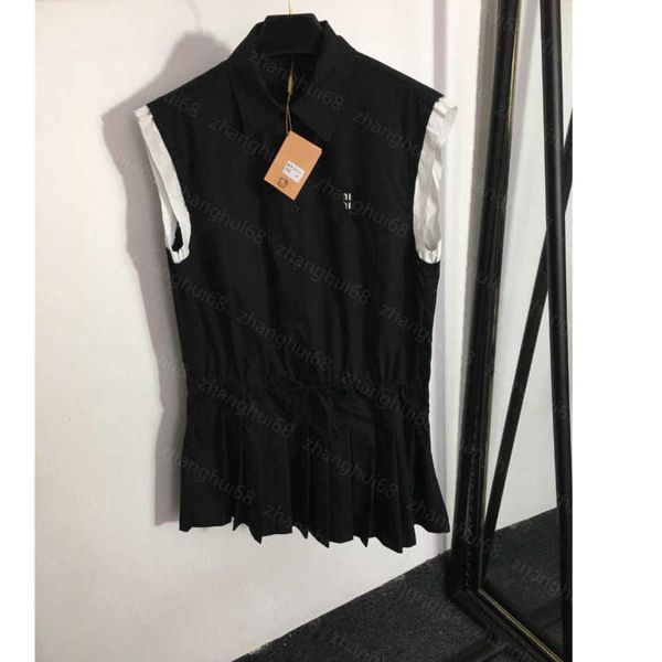 23ss summer dresses women dress womens designer clothing patchwork fake two waist pleated lapel sleeveless vest dress womens clothing a1, Black;gray
23ss summer dresses women dress womens designer clothing patchwork fake two waist pleated lapel sleeveless vest dress womens clothing a1, Black;gray