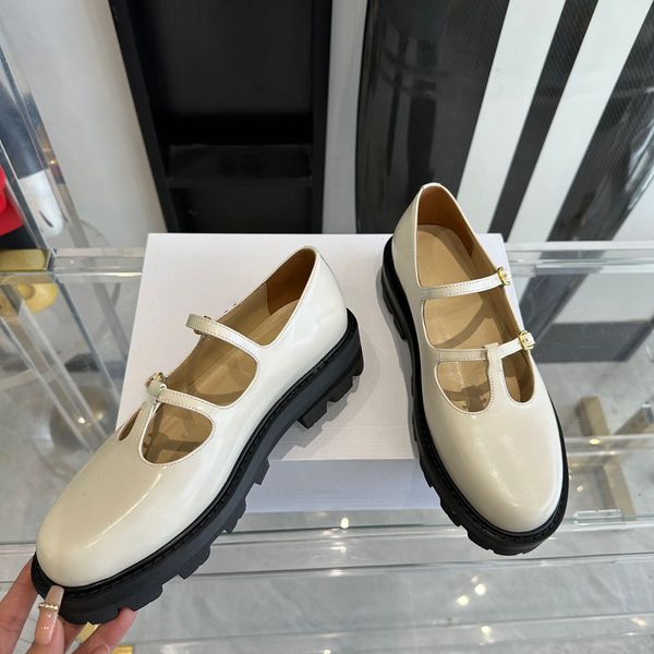 new season ss23 logo classic loafers foot set thin band combination, small metal trim designer shoe factory shoes with box, Black
new season ss23 logo classic loafers foot set thin band combination, small metal trim designer shoe factory shoes with box, Black