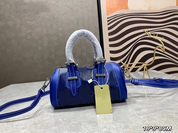2023 designer's latest women's shoulder bag fashion versatile crossbody bag mini capacity super cute throw pillow bag
2023 designer's latest women's shoulder bag fashion versatile crossbody bag mini capacity super cute throw pillow bag