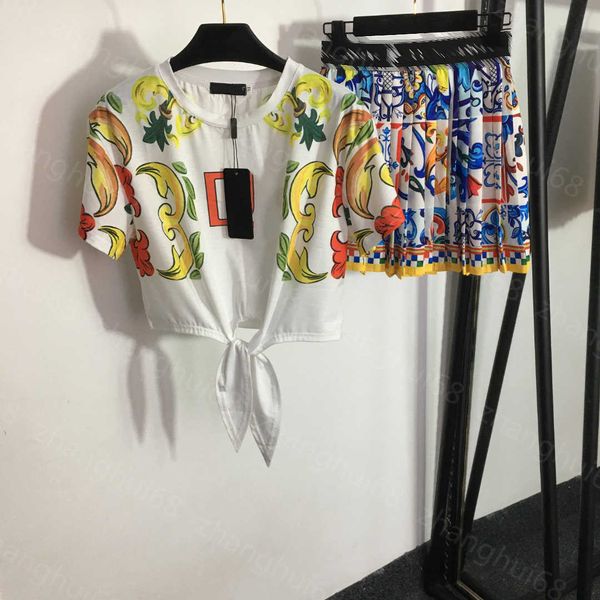 23ss skirt set womens designer clothing letter flower print short crop short sleeve t-shirt webbing elastic high waist pleated short skirt s, White
23ss skirt set womens designer clothing letter flower print short crop short sleeve t-shirt webbing elastic high waist pleated short skirt s, White