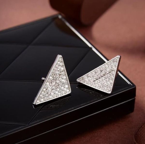 new stud earrings for men and women designer silver full all bling rinestone 316l stainless steel earrings luxury fashion letters jewelry ea, Golden;silver
new stud earrings for men and women designer silver full all bling rinestone 316l stainless steel earrings luxury fashion letters jewelry ea, Golden;silver