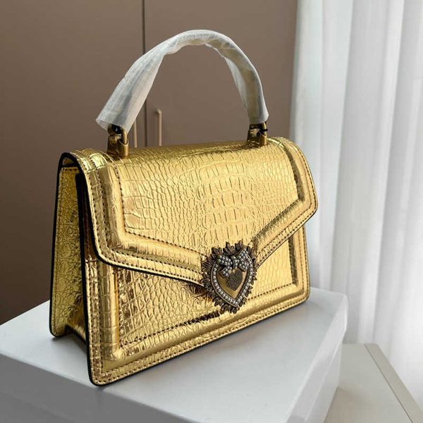 tote women's handbag luxury dg designer bag devotion classic shoulder crossbody fashion crocodile pattern gold love buckle women clutch
tote women's handbag luxury dg designer bag devotion classic shoulder crossbody fashion crocodile pattern gold love buckle women clutch