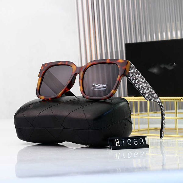 wholesale of sunglasses 22 new for women ins small fragrance box tidal uv protection glasses mesh red large frame sunglasses, White;black
wholesale of sunglasses 22 new for women ins small fragrance box tidal uv protection glasses mesh red large frame sunglasses, White;black