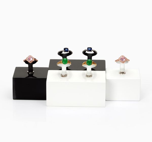 boutique couple ring display stand paint white black jewellery proposal rings holder prop for shop presentation counter showcase t7677931
boutique couple ring display stand paint white black jewellery proposal rings holder prop for shop presentation counter showcase t7677931