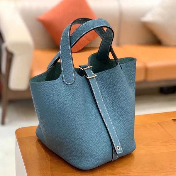 wholesale designer h ormes totes handbags fully hand-stitched new tc leather vegetable basket bag 18cm portable bucket luxury brand women�
wholesale designer h ormes totes handbags fully hand-stitched new tc leather vegetable basket bag 18cm portable bucket luxury brand women�
