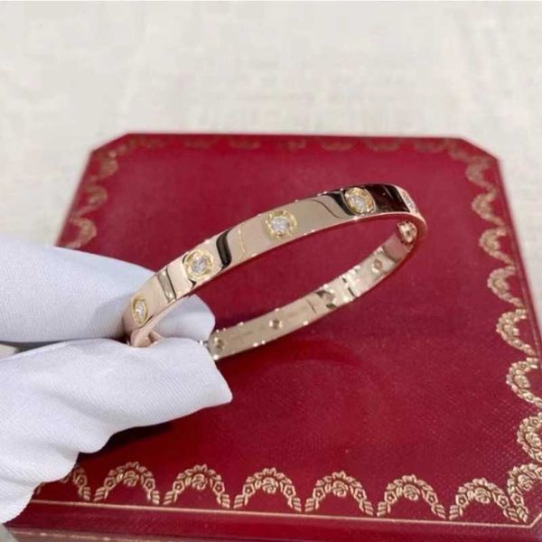 high version 18k bracelet au750 rose gold love fashion couple style, Black 
high version 18k bracelet au750 rose gold love fashion couple style, Black