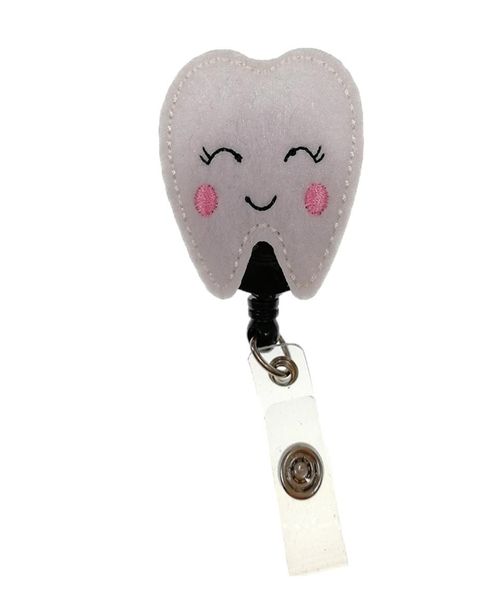 20pcstooth shape dental health retractable medical felt badge holder nurse badge reel6137181, Gray
20pcstooth shape dental health retractable medical felt badge holder nurse badge reel6137181, Gray