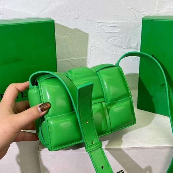 tote bottegas bag 2023 woven tofu mini leather versatile one shoulder crossbody cassette pillow for women venetas handbags zc
tote bottegas bag 2023 woven tofu mini leather versatile one shoulder crossbody cassette pillow for women venetas handbags zc