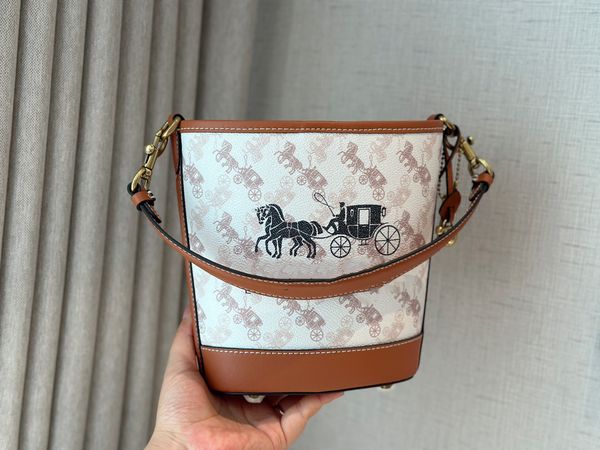 designer handbag women's fashion small handbag classic trend small incense wind bags fashion trends style variety
designer handbag women's fashion small handbag classic trend small incense wind bags fashion trends style variety