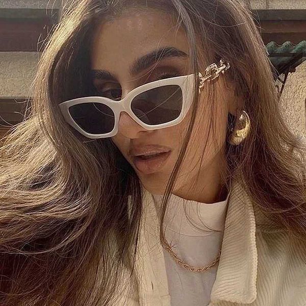 cat eye thick chain legged designer new beach trend sunglasses hip hop men's and women's cool, White;black
cat eye thick chain legged designer new beach trend sunglasses hip hop men's and women's cool, White;black