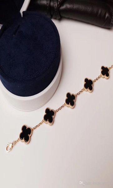 2020 luxury designer jewelry women bracelets four leaf clover designer bracelet for gift vintage fashion bracelet ship6816421, Black
2020 luxury designer jewelry women bracelets four leaf clover designer bracelet for gift vintage fashion bracelet ship6816421, Black