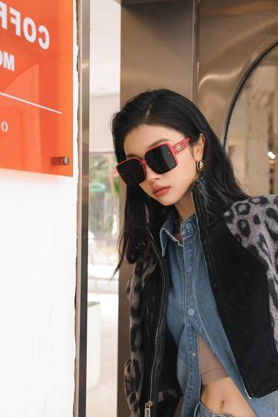 wholesale of sunglasses fashion new polarized women's online red live glasses sunglasses, White;black
wholesale of sunglasses fashion new polarized women's online red live glasses sunglasses, White;black