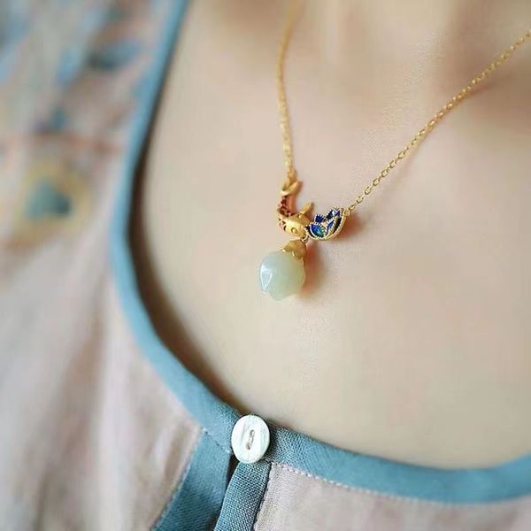 chinoiserie lotus koi pendant necklace women ins small design 2022 new transfer collar chain high level, Silver
chinoiserie lotus koi pendant necklace women ins small design 2022 new transfer collar chain high level, Silver