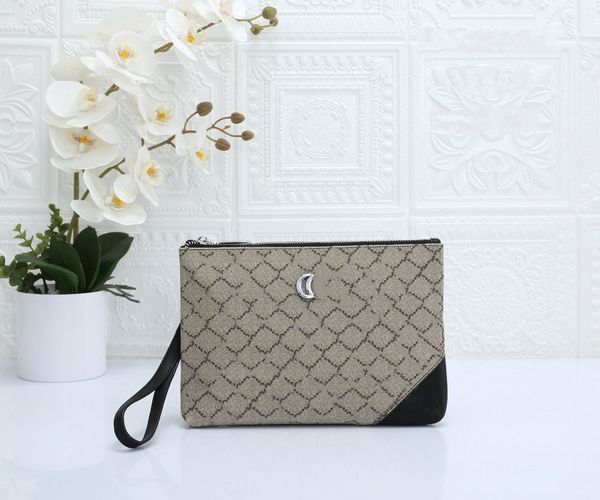 classic tier quality clutch letter clutch high bag wild designer city luxury handbag clutches handbags ladies women beach bags fashion
classic tier quality clutch letter clutch high bag wild designer city luxury handbag clutches handbags ladies women beach bags fashion
