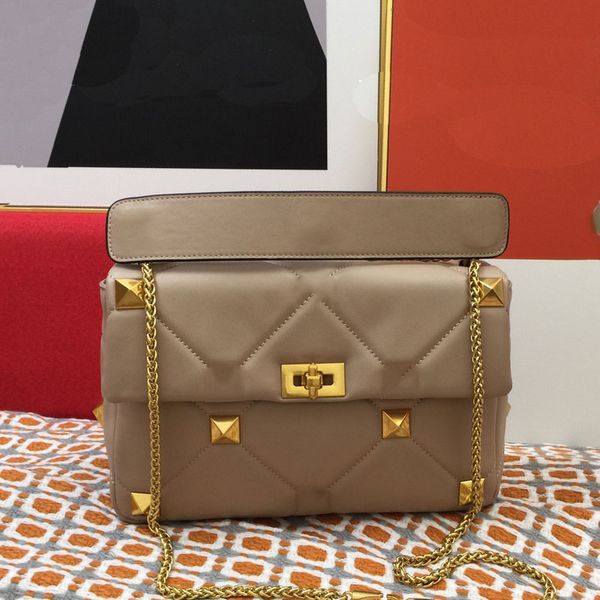 designer woman handbag rivet crossbody bag leather shoulder small square bags purse clutch bags designer woman totes chain wallet cross body
designer woman handbag rivet crossbody bag leather shoulder small square bags purse clutch bags designer woman totes chain wallet cross body