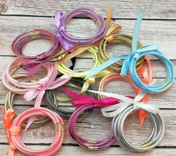 5pcs set all weather glitter bangles set glitter filled silicone plastic bowknot jelly summer bracelets wjl40663206512, Golden;silver
5pcs set all weather glitter bangles set glitter filled silicone plastic bowknot jelly summer bracelets wjl40663206512, Golden;silver