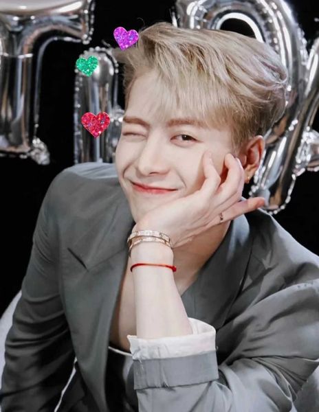 wang jiaer's same full sky star bracelet female full diamond love small design high grade light luxury couple bracelet male q9j4, Black
wang jiaer's same full sky star bracelet female full diamond love small design high grade light luxury couple bracelet male q9j4, Black