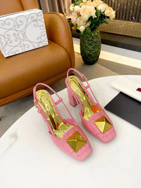 2023 womens high-heeled back empty horseshoe buckle sandals leather designer brand shoes formal fashion g family holiday colors complete siz, Black
2023 womens high-heeled back empty horseshoe buckle sandals leather designer brand shoes formal fashion g family holiday colors complete siz, Black