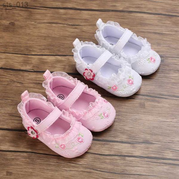 baby girls shoes white pink floral embroidered soft soles shoes prewalker walking toddler casual kids shoes for dropshipping l230518
baby girls shoes white pink floral embroidered soft soles shoes prewalker walking toddler casual kids shoes for dropshipping l230518