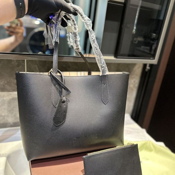 classic shopping bag women handbag large capacity tote bags fashion letter inside check design canvas shoulder handbags travel light totes
classic shopping bag women handbag large capacity tote bags fashion letter inside check design canvas shoulder handbags travel light totes