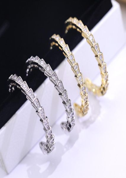 european american and french style hoop earrings sterling silver needle zircon -shaped ear ring personalized cold style simple geometri74566, Golden
european american and french style hoop earrings sterling silver needle zircon -shaped ear ring personalized cold style simple geometri74566, Golden
