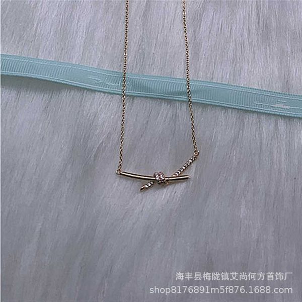 selling tiffay valley ailing bow necklace women's s925 geometric collar chain fashion high level version, Golden;silver
selling tiffay valley ailing bow necklace women's s925 geometric collar chain fashion high level version, Golden;silver