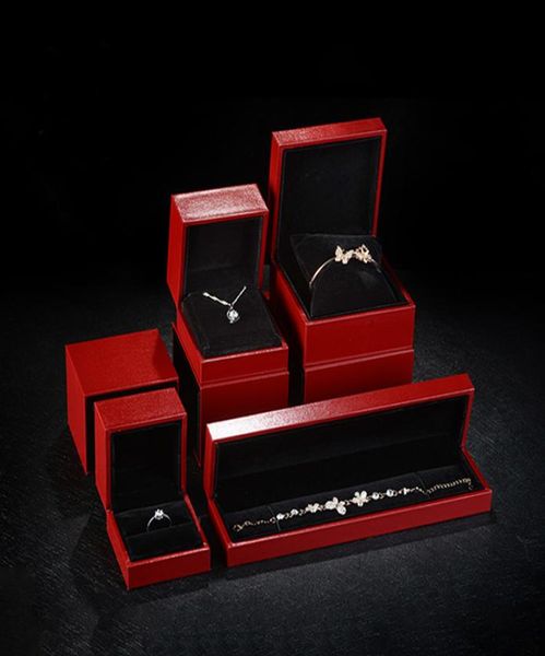 deluxe slide jewelry gift box pillow watch box red birthday jewellery ring pendant bangle bracelet packaging custom logo9509309, Black;white
deluxe slide jewelry gift box pillow watch box red birthday jewellery ring pendant bangle bracelet packaging custom logo9509309, Black;white